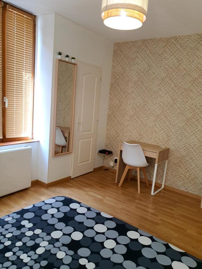 Appartement Cosy Entier, Parking Gratuit Dans La Rue Dijon Exterior photo